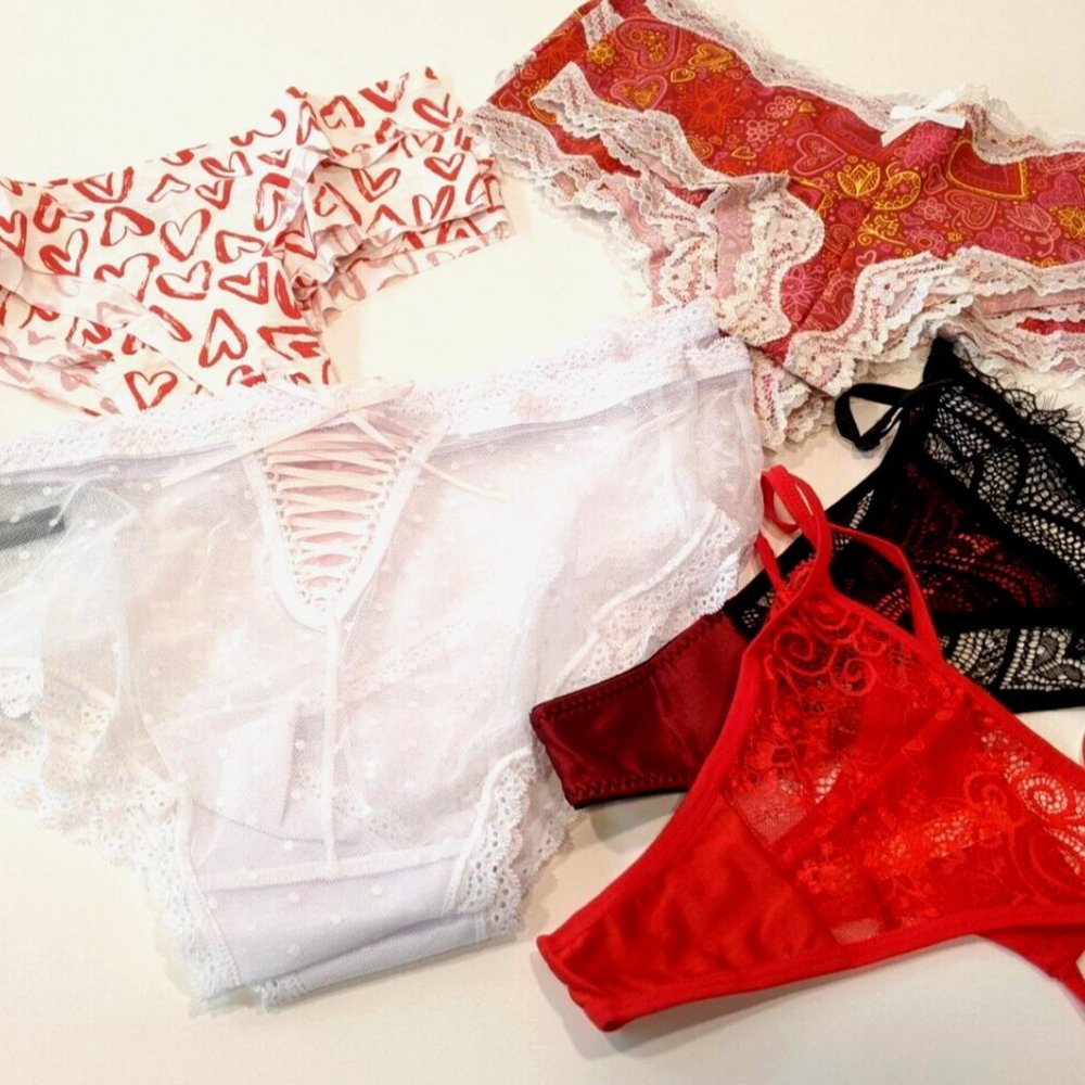 Lot Of 15 NWT Thongs Splendies Hearts Valentines Day Medium Panties Thong Lace